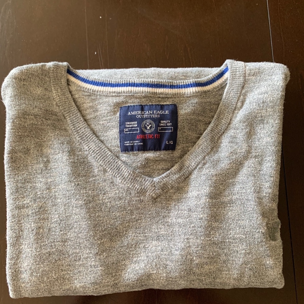 American Eagle V-neck Sweater